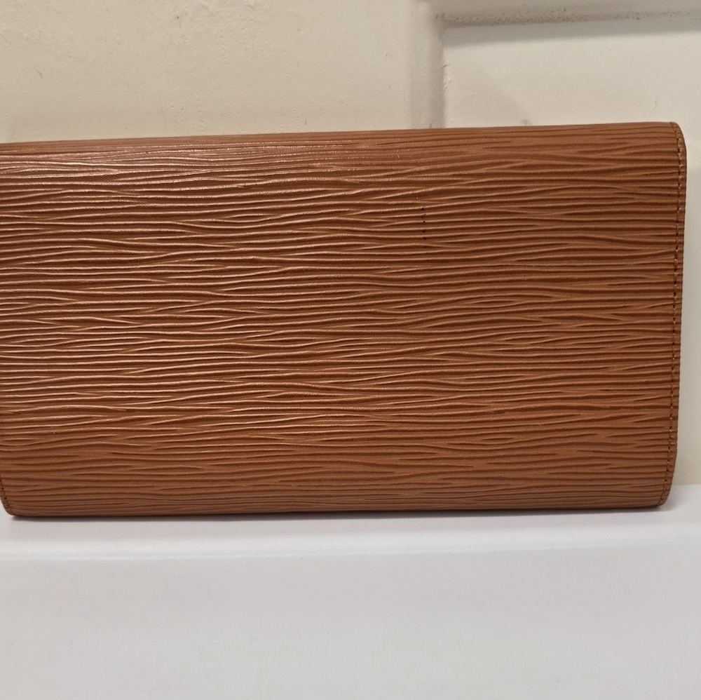 Authentic Louis Vuitton Tan Epi Tri-fold Long Wallet - Picture 3 of 15